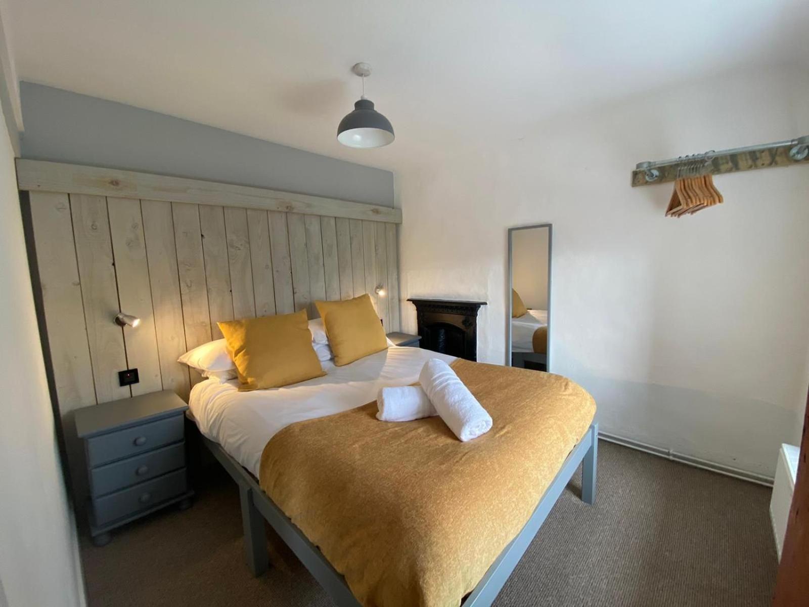 Farmhouse & Cottage At Geufron Farm - Dog Friendly Bryn-crug Εξωτερικό φωτογραφία